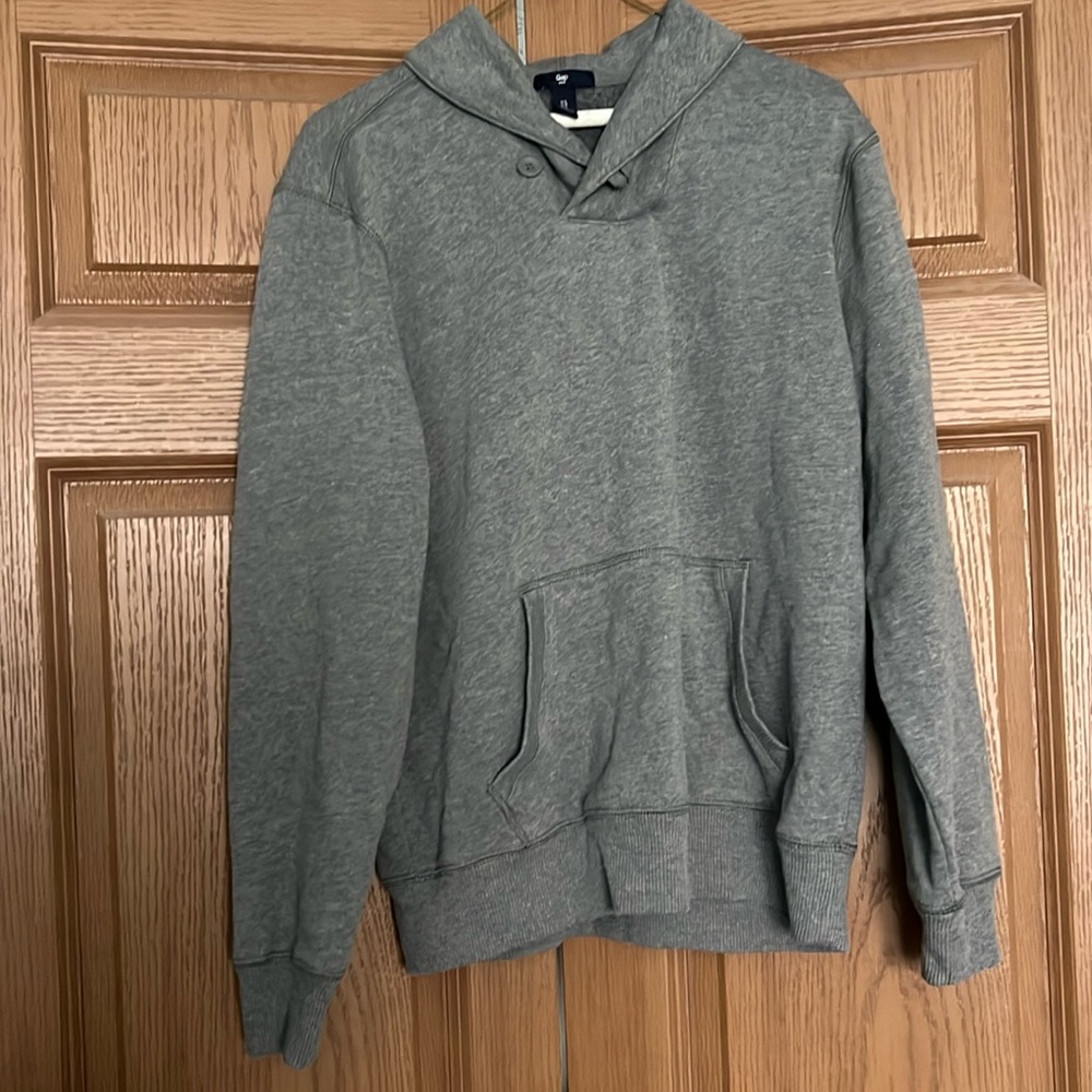 Gray v neck sweatshirt
